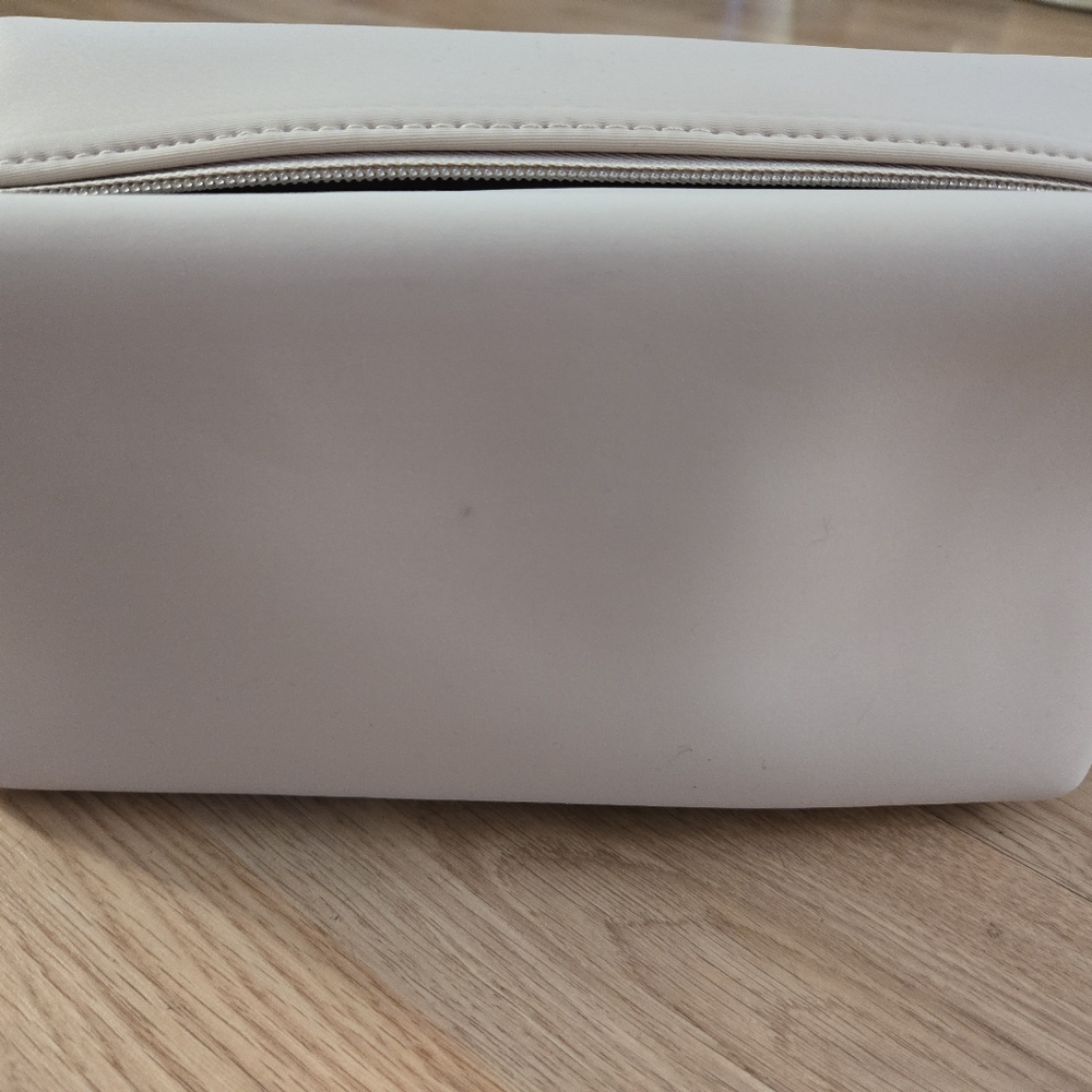 Burberry Travel Toiletry/Cosmetic Pouch View 3